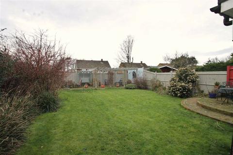 25 Nursery Road, Meopham, Gravesend, DA13 0NE