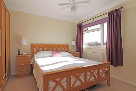 29 Atherfield Road, Reigate, RH2 7PR