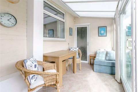 4 Avenue Close, Harrogate, HG2 7LJ