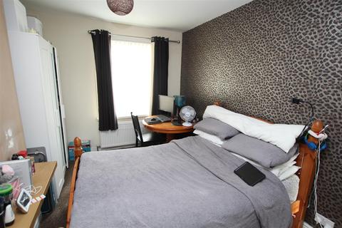 169 Carr Bottom Road, Bradford, BD5 9AH