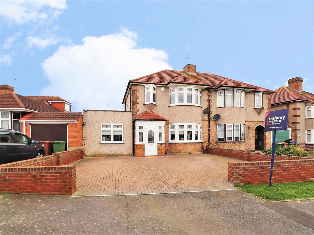 Plaxtol Road, Erith 4 bed semidetached house £475,000