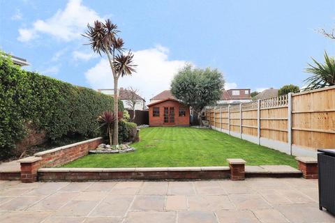 16 Plaxtol Road, Erith, DA8 1NL