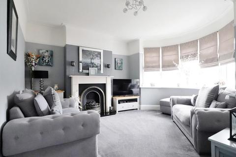 16 Plaxtol Road, Erith, DA8 1NL