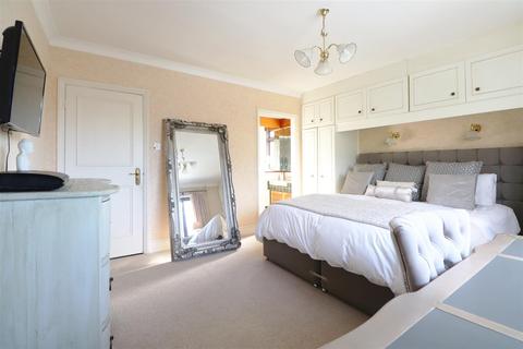 80 Wansunt Road, Bexley, DA5 2DN