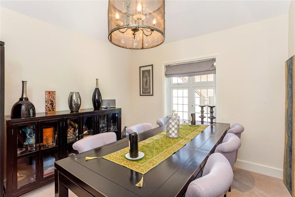 Ridgemount Road, Sunningdale, Berkshire, SL5 3 bed detached house £