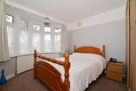 53 Barnehurst Avenue, Bexleyheath, DA7 6QD