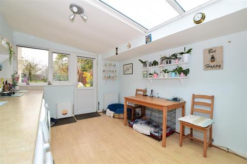 53 Barnehurst Avenue, Bexleyheath, DA7 6QD