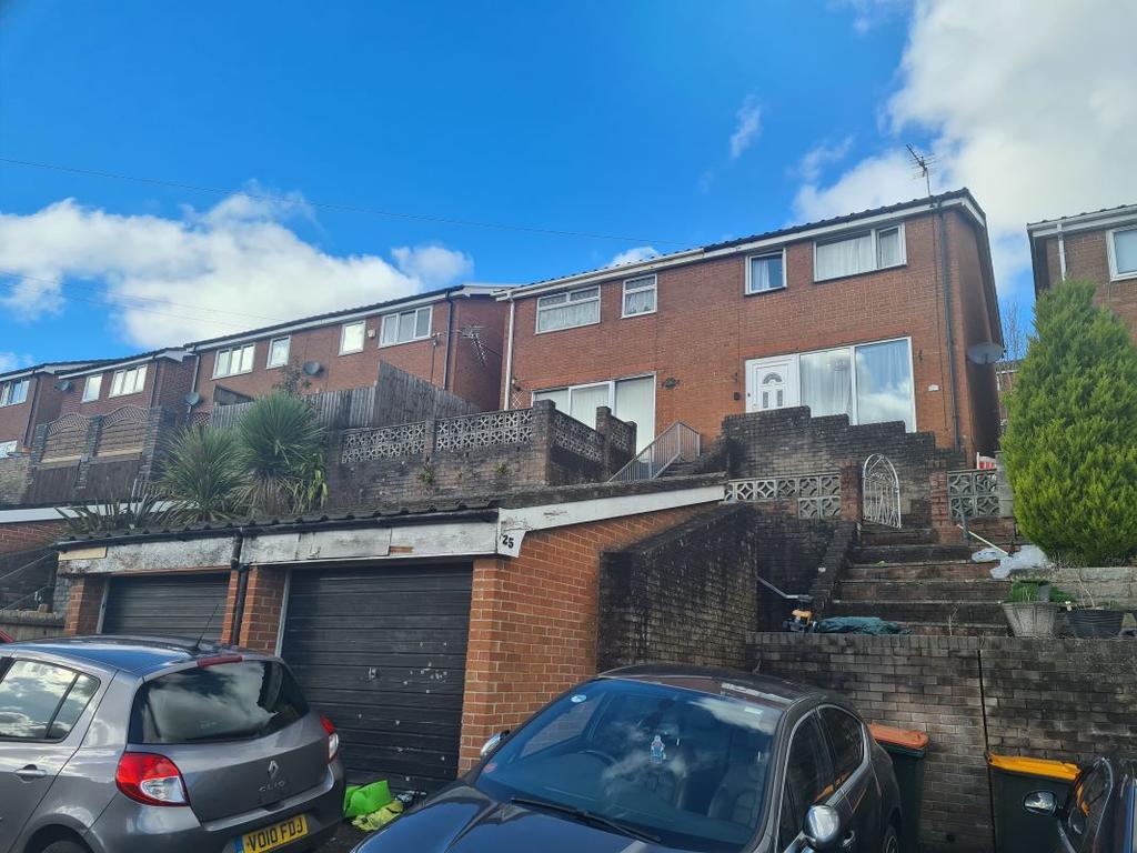 Bryn Bevan, Newport, NP20 5QH 3 bed semidetached house £110,000