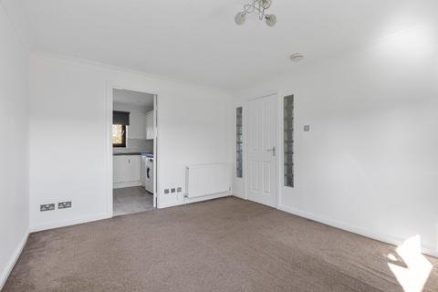 2 bedroom flat to rent, Maurice Avenue, Broomridge, Stirling, FK7