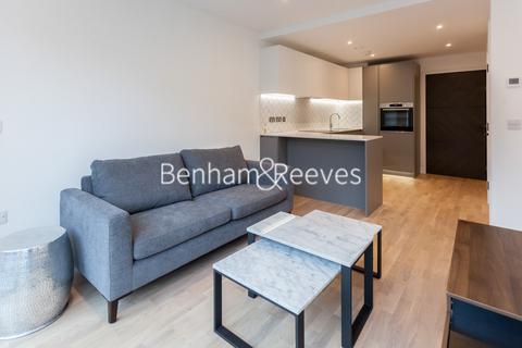 1 bedroom apartment to rent, Accolade Avenue, Southall UB1