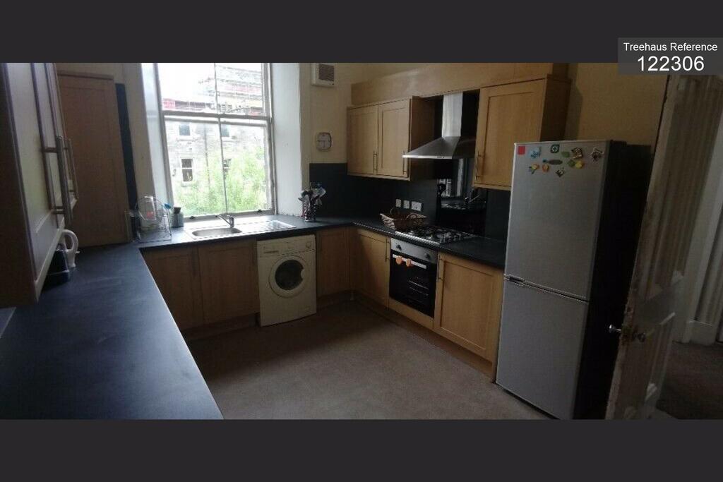 Leamington Terrace, Edinburgh, EH10 5 bed apartment £2,500 pcm (£577 pw)