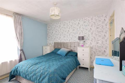 14 Bush Road, Cuxton, Rochester, ME2 1LJ