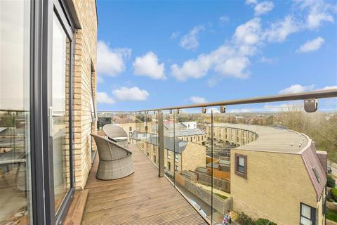 61 Otter Drive, Carshalton, SM5 2FH