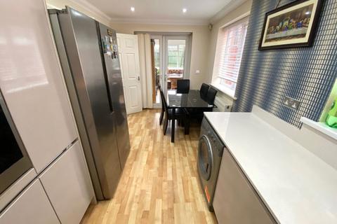 1 Murray Avenue, Northampton, NN2 7BS