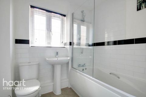 38 Carver Close, Stratton St Margaret, Swindon, SN3 4GJ