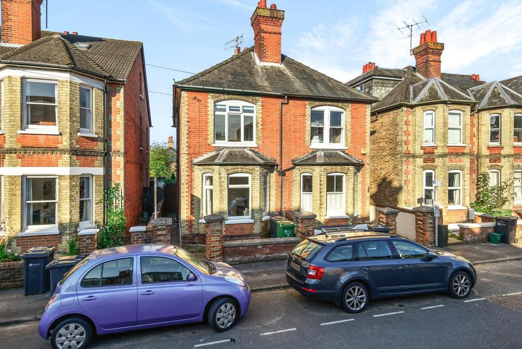 Foxenden Road, Guildford, GU1 4 bed semidetached house £699,950