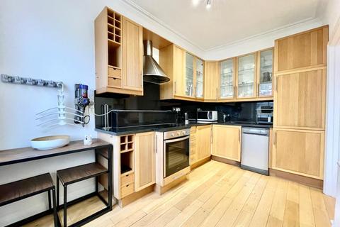 2 bedroom apartment to rent, Queen`s Gate,  South Kensington,  SW7