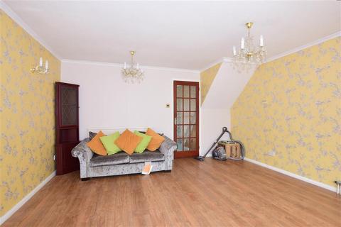 2 Abbots Field, Gravesend, DA12 5JA