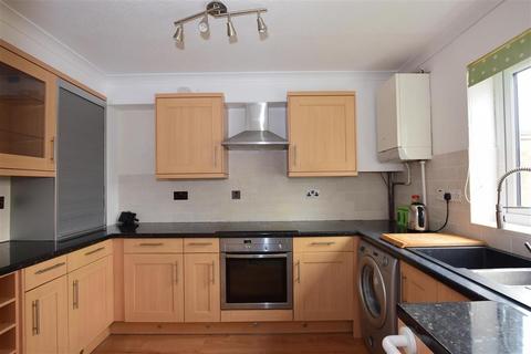 2 Abbots Field, Gravesend, DA12 5JA