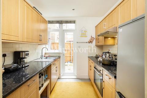 2 bedroom apartment for sale, Old Park Road, London, N13