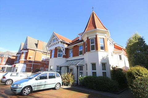 2 bedroom apartment to rent, Alumhurst Road, Bournemouth, Dorset, BH4