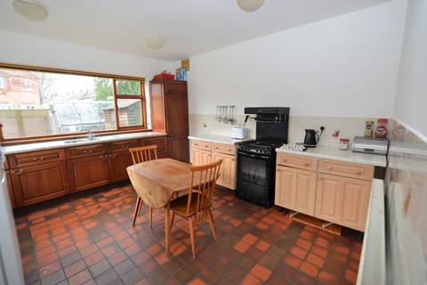 2 Abbey Close, Stretford, Manchester, M32 9PX