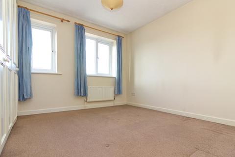 2 bedroom terraced house to rent, MONKSTON - Prime located 2 bedroom home with garden & parking