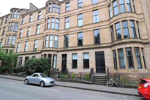 4 bedroom flat to rent, Roxburgh Street, Hillhead, Glasgow, G12