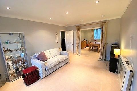 10 Broadway, Stockport, SK2 5SN