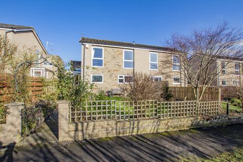 30 Crofts Avenue, Corbridge, NE45 5LZ