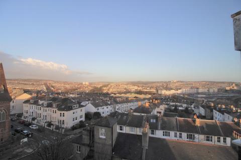 2 bedroom flat to rent, Dyke Road, Hove, BN1