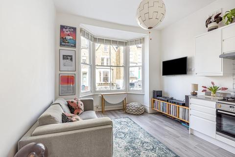 Flat 2, 7 Rockmount Road, London, SE19 3SZ