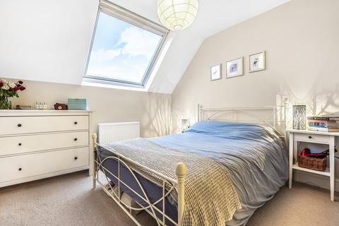 Flat 3, 4 Layer Gardens, London, W3 9PR
