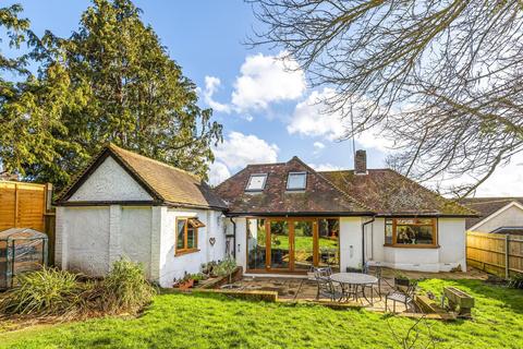 Ypsilanti Cobham Way, East Horsley, Leatherhead, KT24 5BH