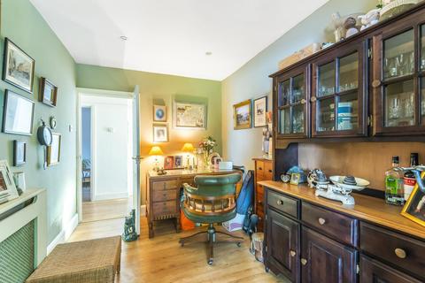 Ypsilanti Cobham Way, East Horsley, Leatherhead, KT24 5BH