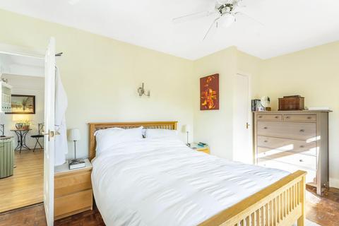 Ypsilanti Cobham Way, East Horsley, Leatherhead, KT24 5BH