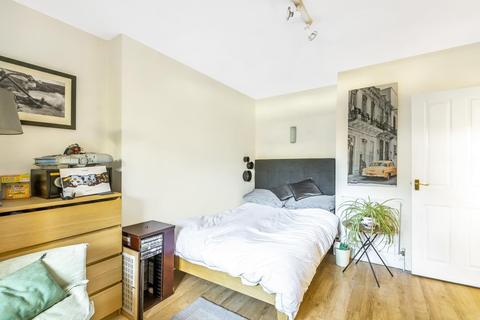 Ypsilanti Cobham Way, East Horsley, Leatherhead, KT24 5BH