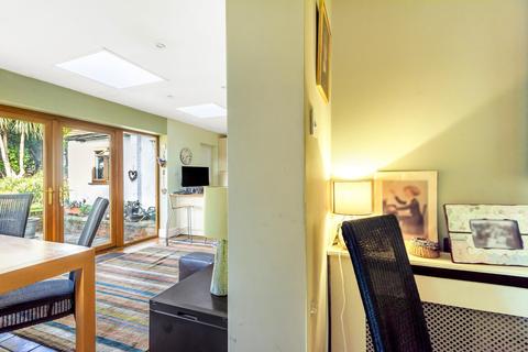 Ypsilanti Cobham Way, East Horsley, Leatherhead, KT24 5BH