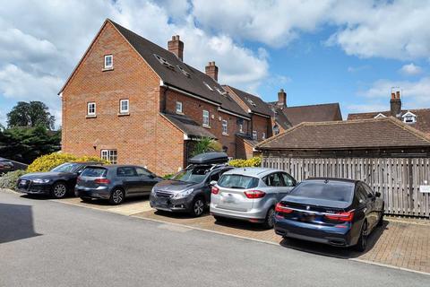 5, Kings Court Roughdown Road, Hemel Hempstead, HP3 9AX