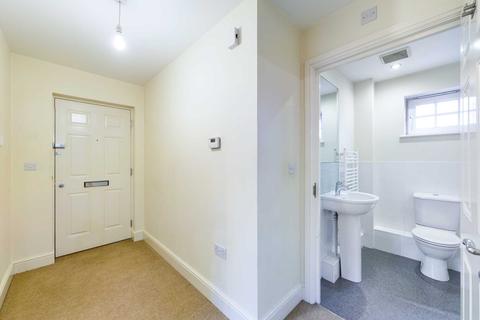 5, Kings Court Roughdown Road, Hemel Hempstead, HP3 9AX