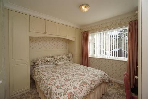 2 Burlington Grove, Sheffield, S17 3PH