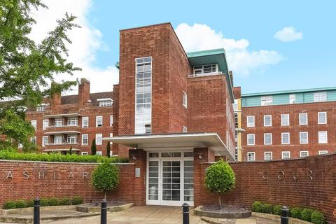 14 Ravenscourt Gardens, London, W6 0TU