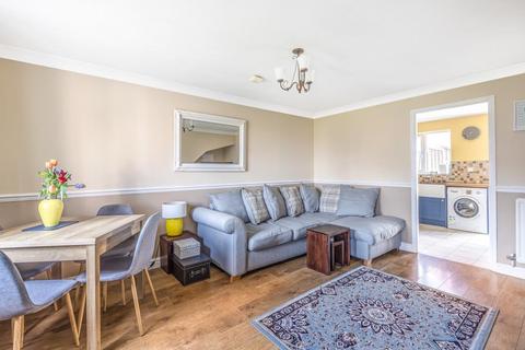12 Lyneham Close, Witney, OX28 5BS