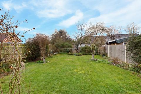 25 Mulberry Avenue, Staines-upon-thames, TW19 7SF