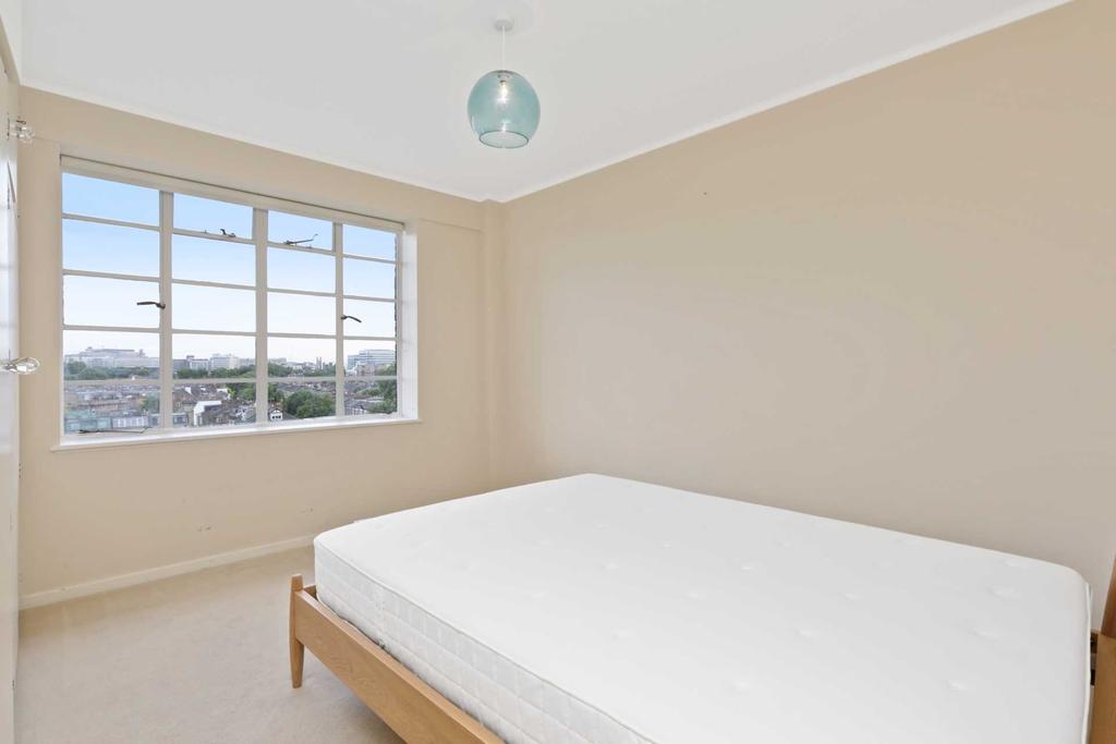 The Grampians, Shepherds Bush Road... 2 bed flat £1,733 pcm (£400 pw)