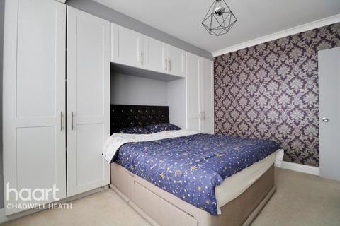 30 Grosvenor Road, Dagenham, RM8 1NP