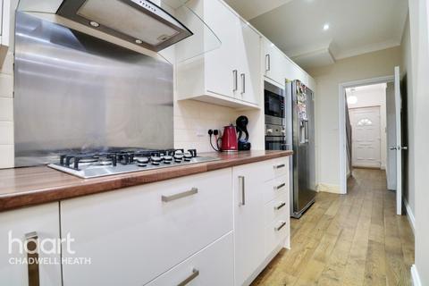 30 Grosvenor Road, Dagenham, RM8 1NP