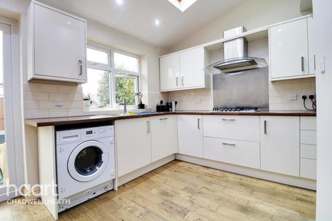 30 Grosvenor Road, Dagenham, RM8 1NP