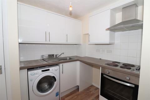 1 bedroom apartment to rent, Streatfield Road, HEATHFIELD