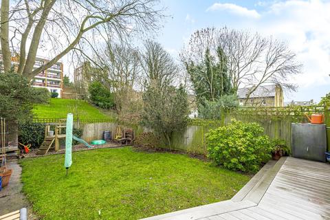 14 Milestone Road, London, SE19 2LL